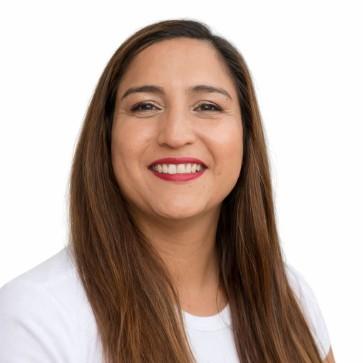 Nora Iribarren Alcaíno