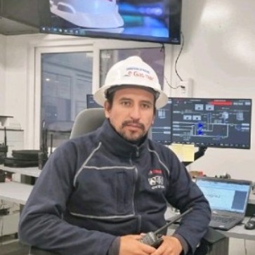 ROBERTO VEAS AVELLO